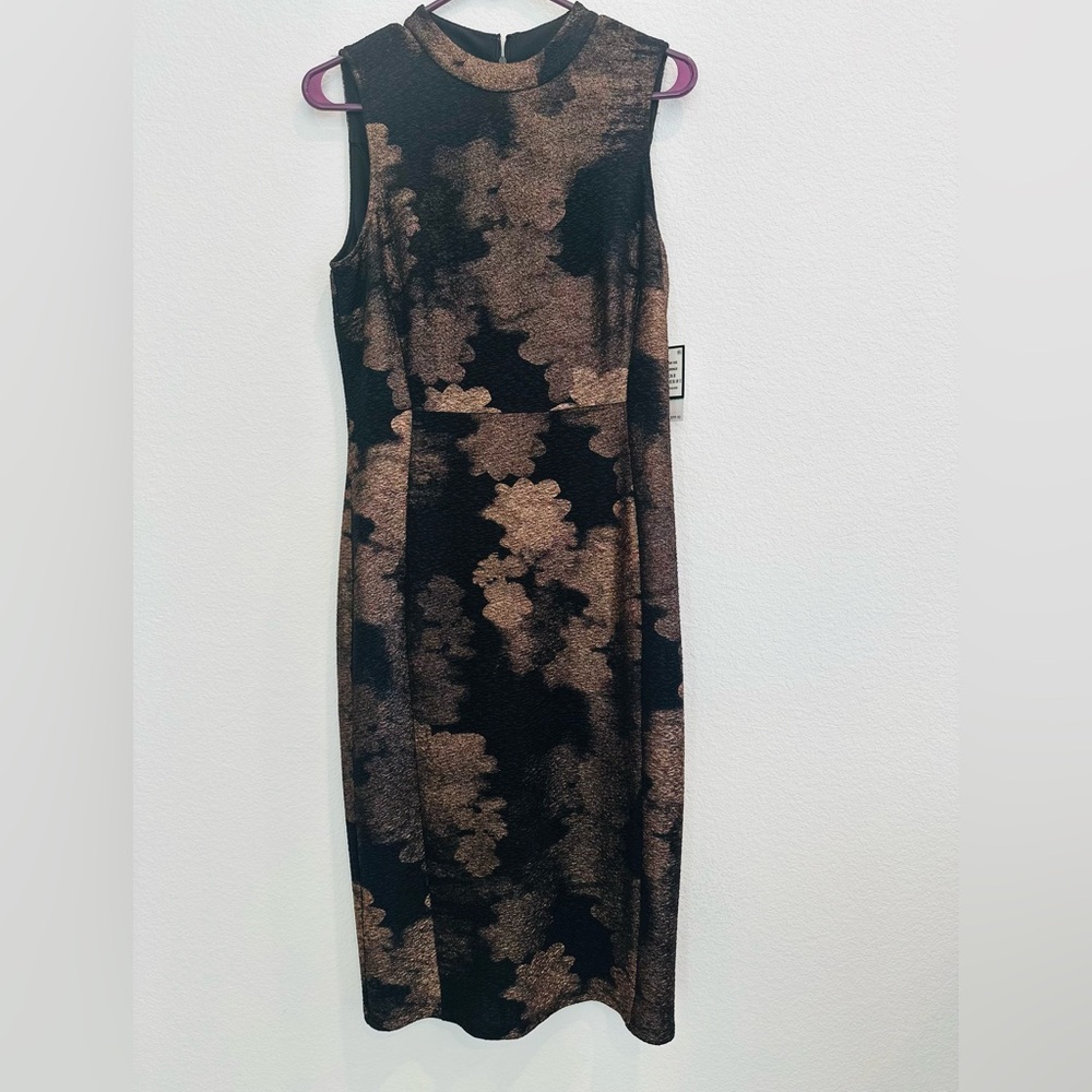 Beautiful Dress perfect for the holidays !